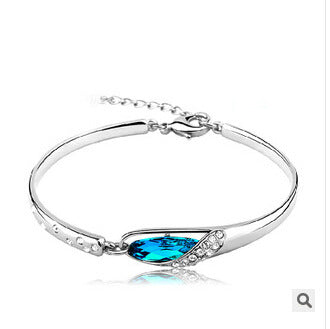 Klassinen Rannekoru ajattomalla viehätyksellä