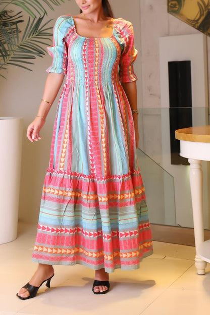 Classic Vintage & Enduringly Stylish Dress
