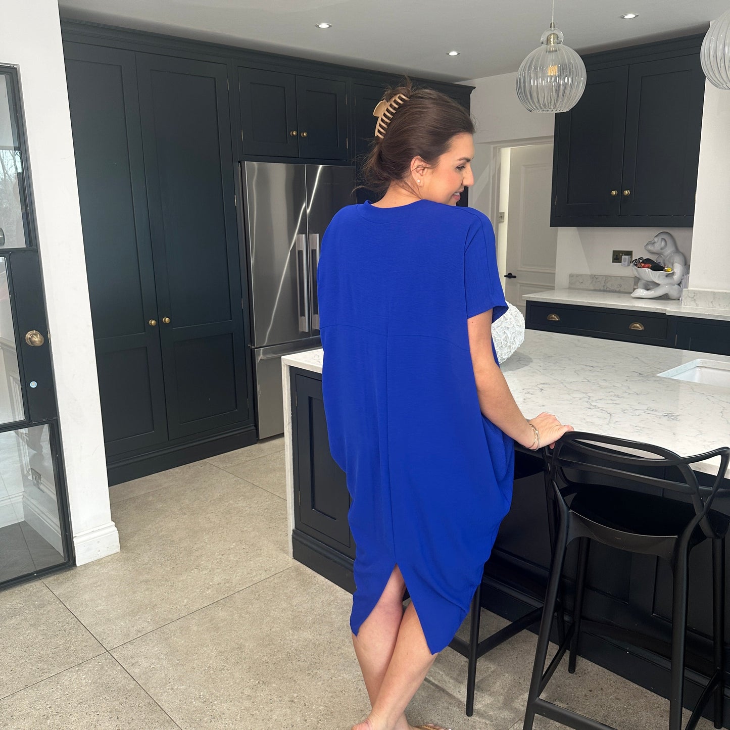Well Tailored Dress with a Graceful Silhouette