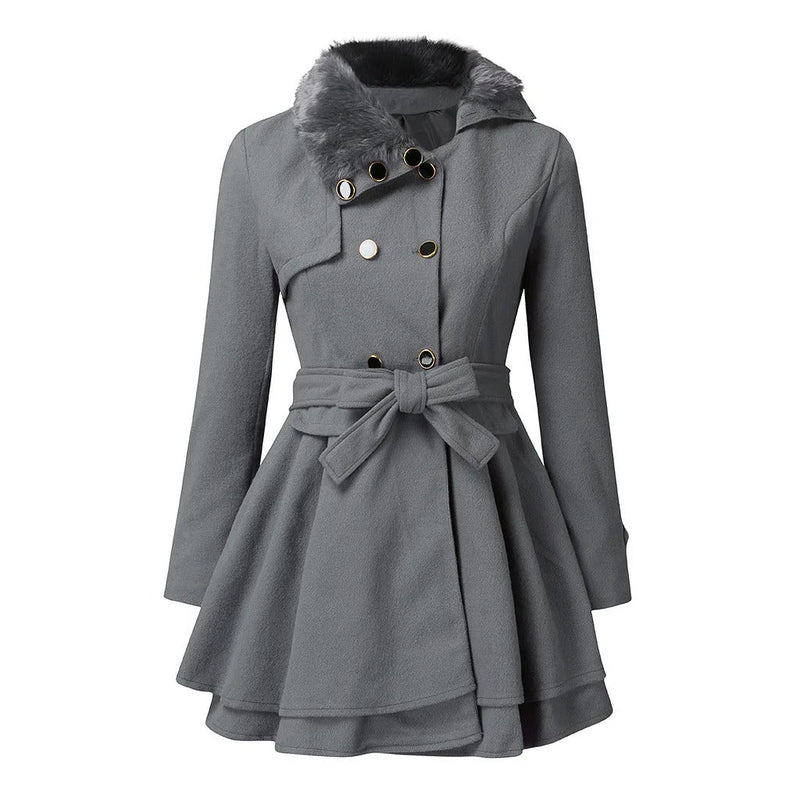 Beautifully Finished Coat in a Timeless Design
