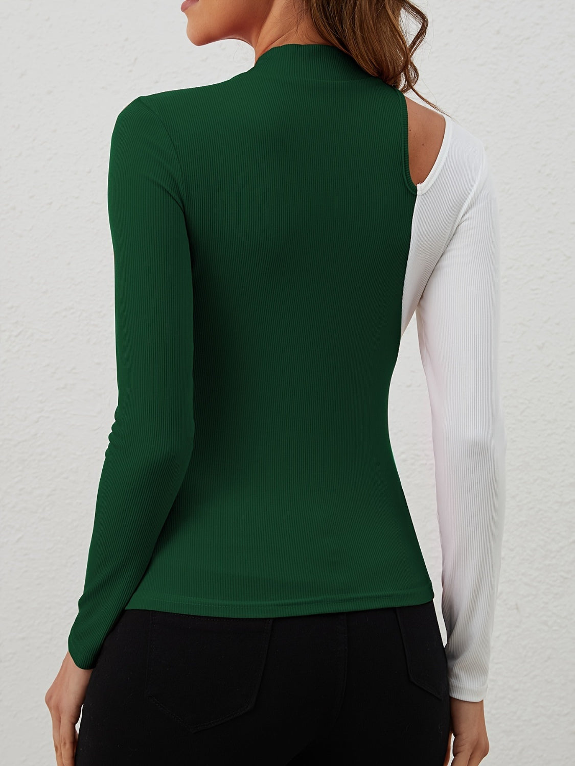Beautifully Finished T-Shirt in a Timeless Design