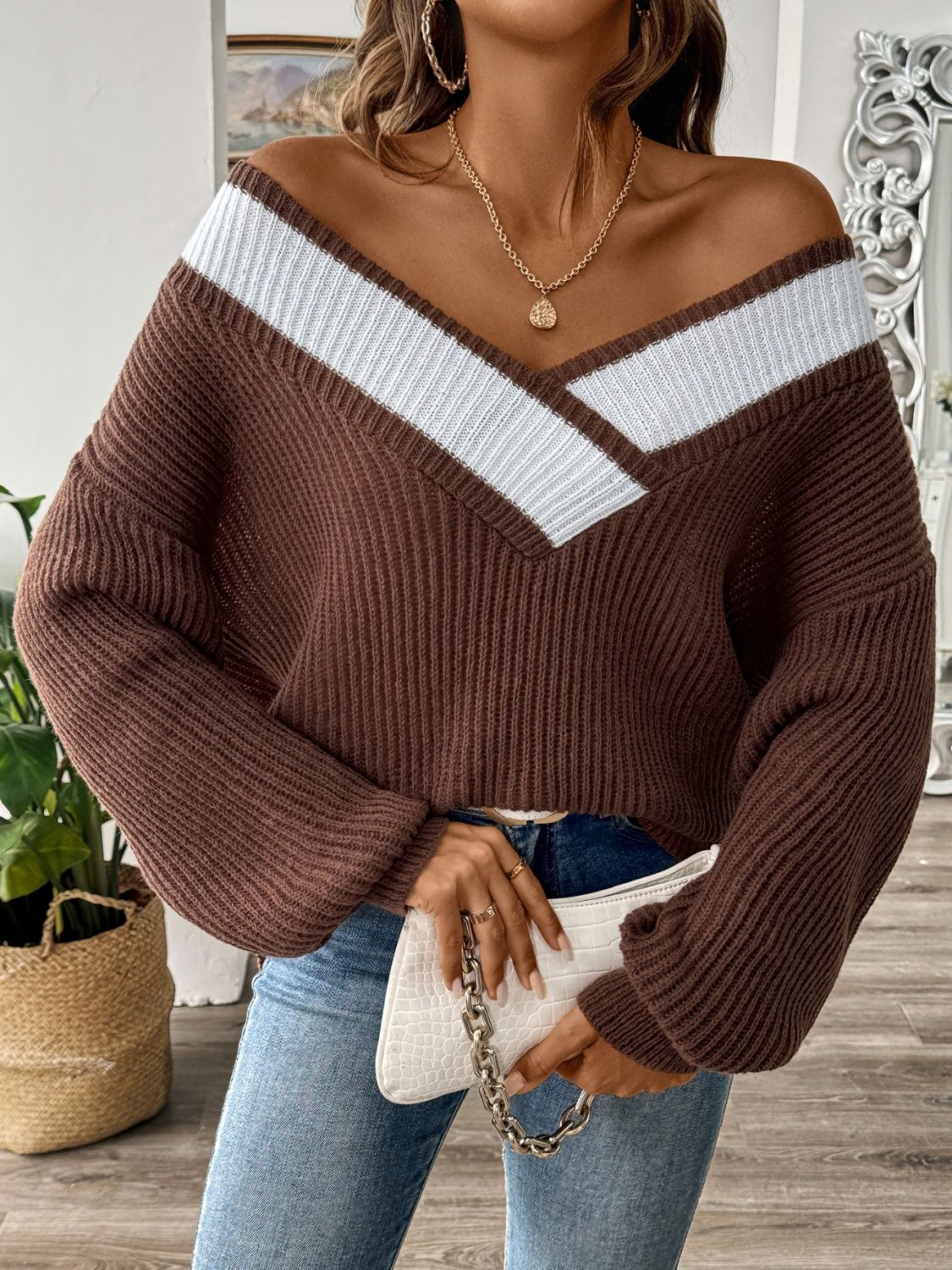 Martina® | Contrasting colored sweater with long sleeves and dropped shoulders
