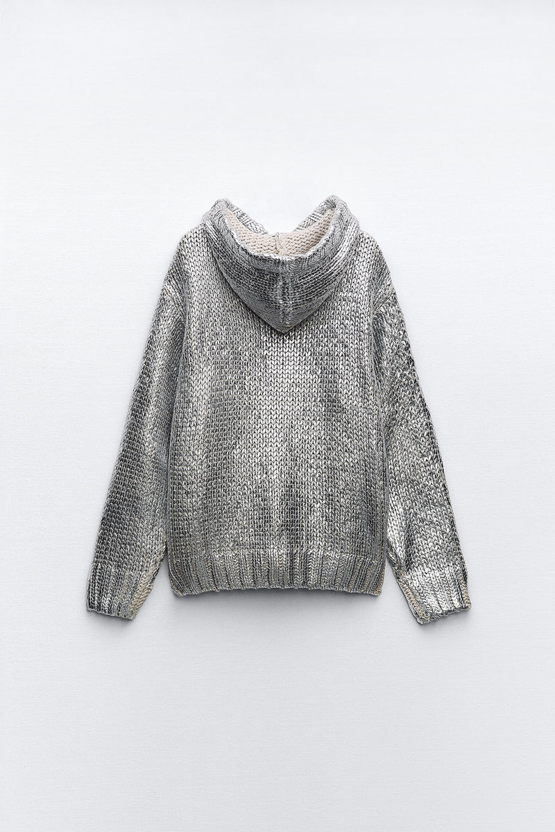 Well Tailored Garment with a Graceful Silhouette