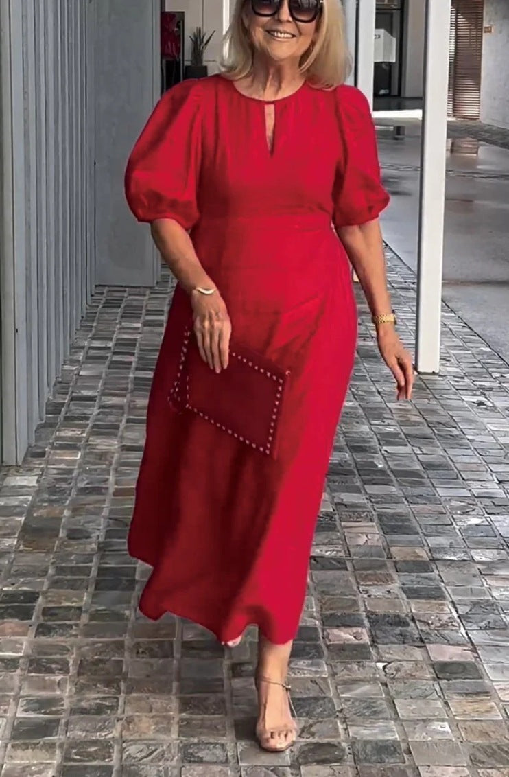 Effortlessly Elegant Dress with a Timeless Design