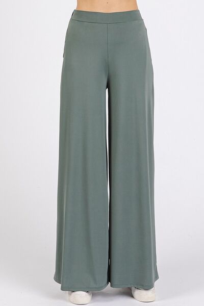 Sophisticated Trousers with a Clean Classic Look