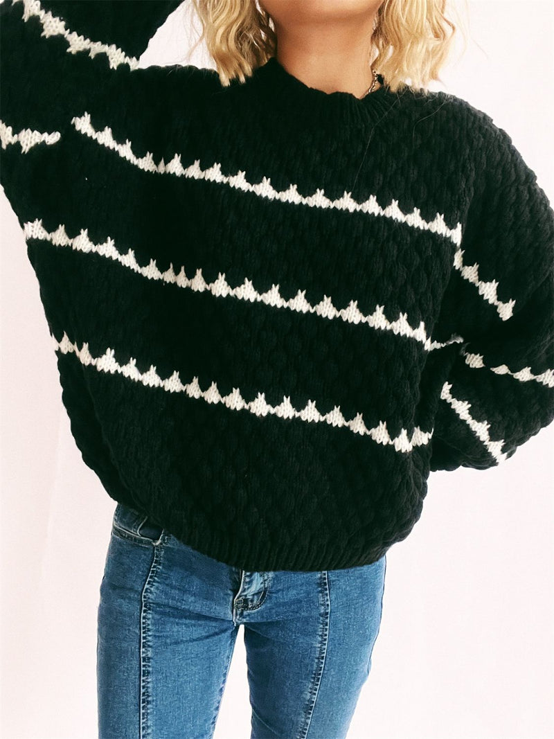 Well Tailored Sweater with a Graceful Silhouette