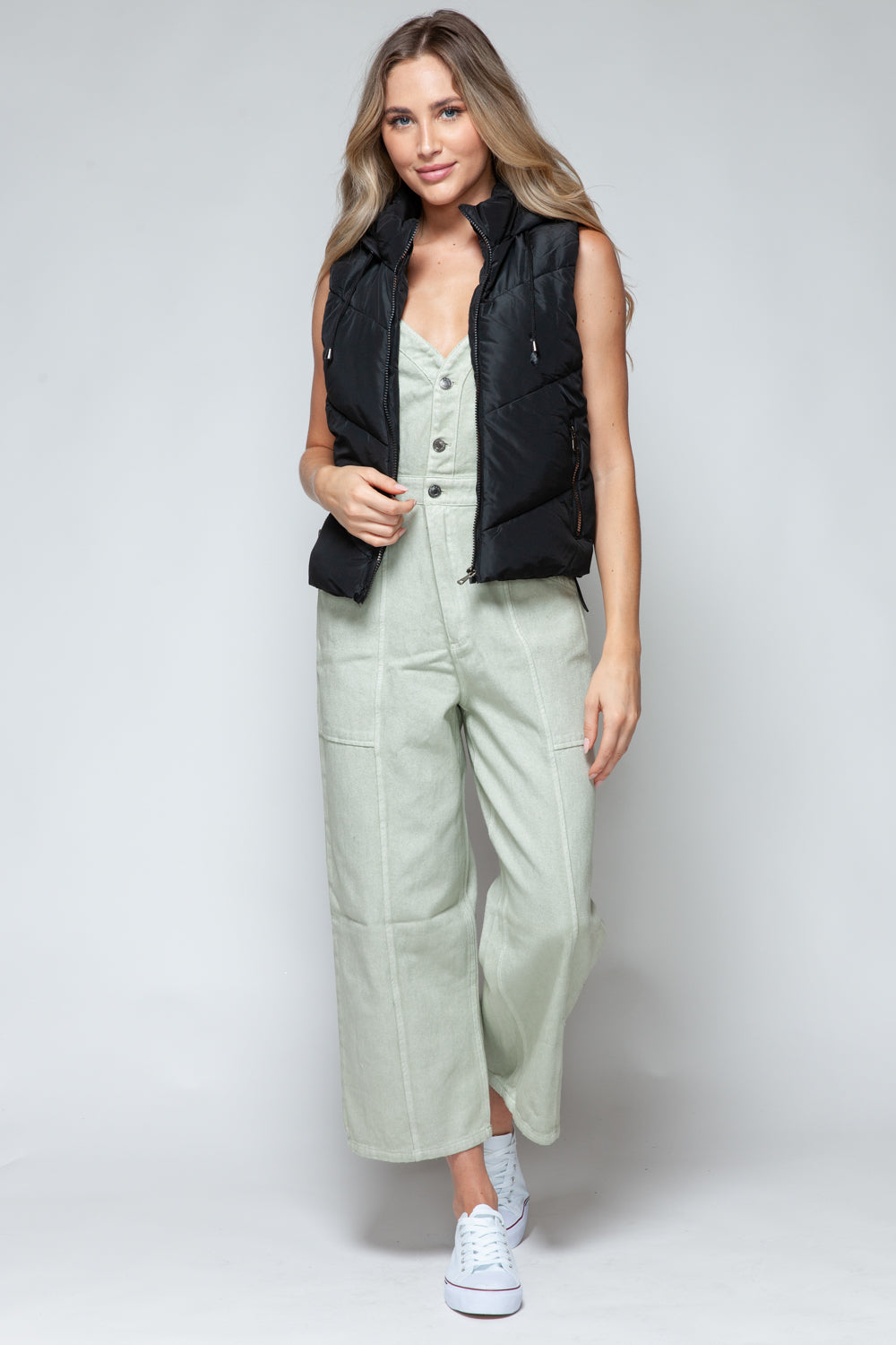 Well Tailored Garment with a Graceful Silhouette