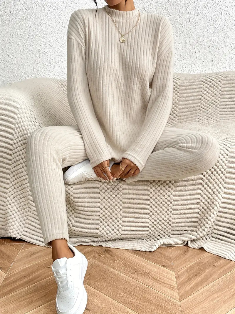 Polished Trousers with an Effortless Classic Look