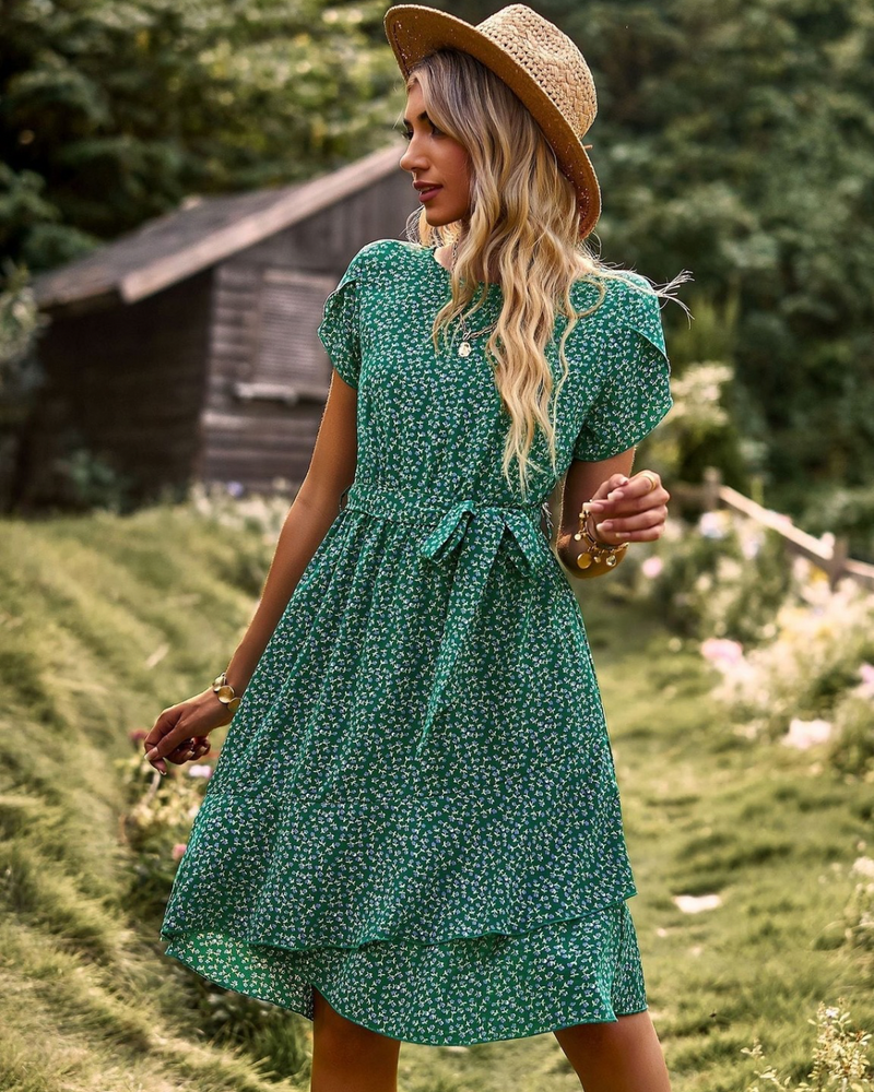 Polished Dress with an Effortless Classic Look