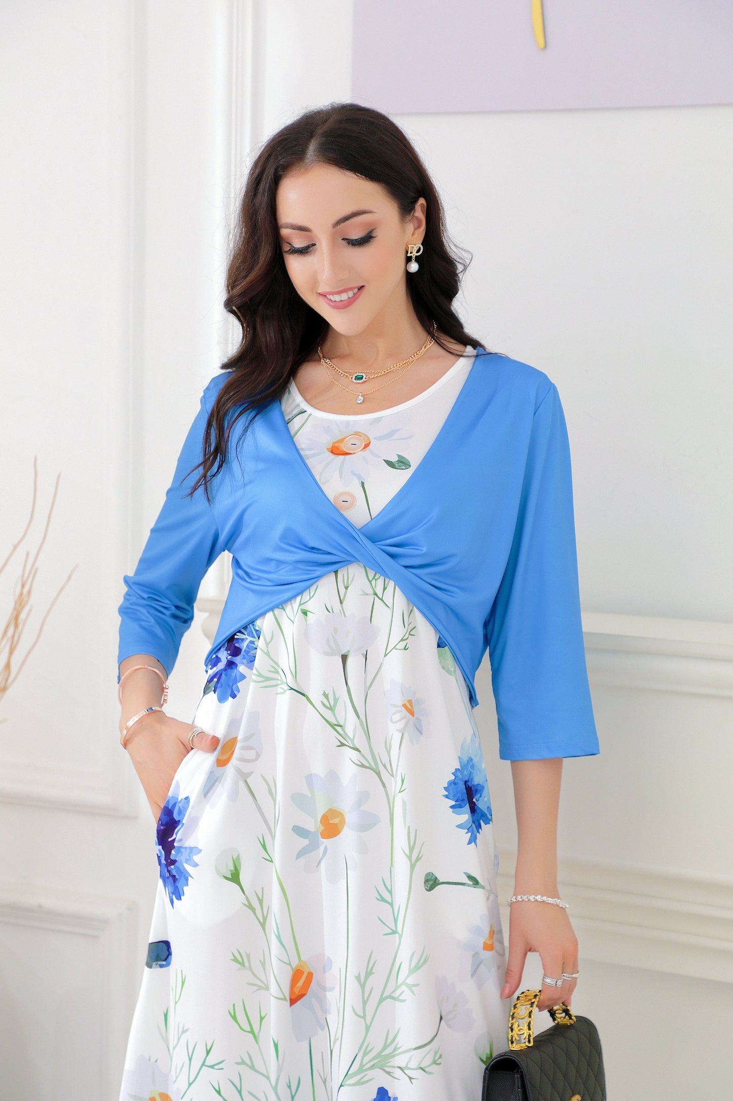 Well Tailored Dress with a Graceful Silhouette