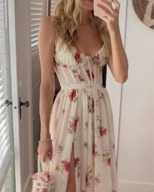 A Vintage Style Dress with Delicate Timeless Details