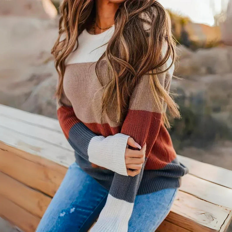 Effortlessly Elegant Sweater with a Timeless Design