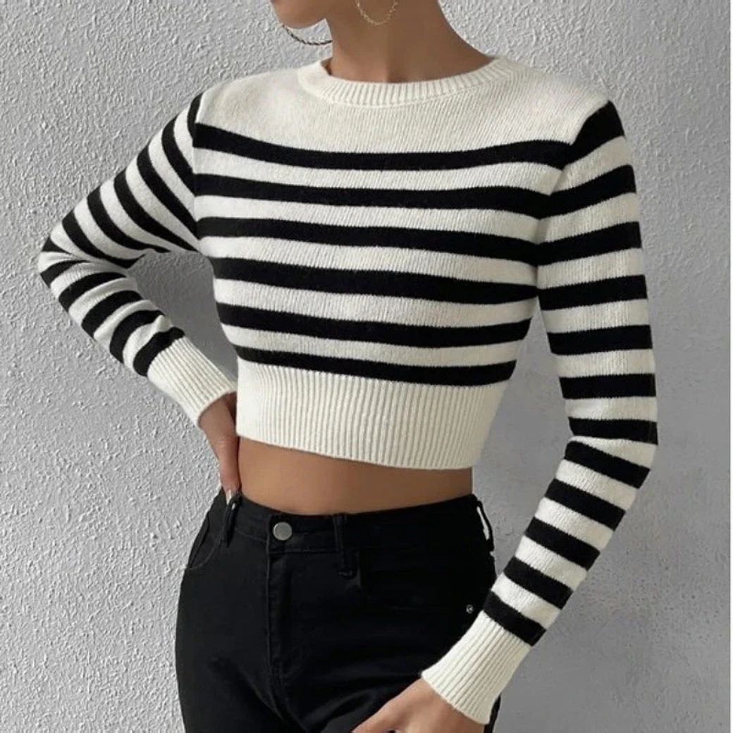 Classic Vintage Sweater with a Flattering Fit
