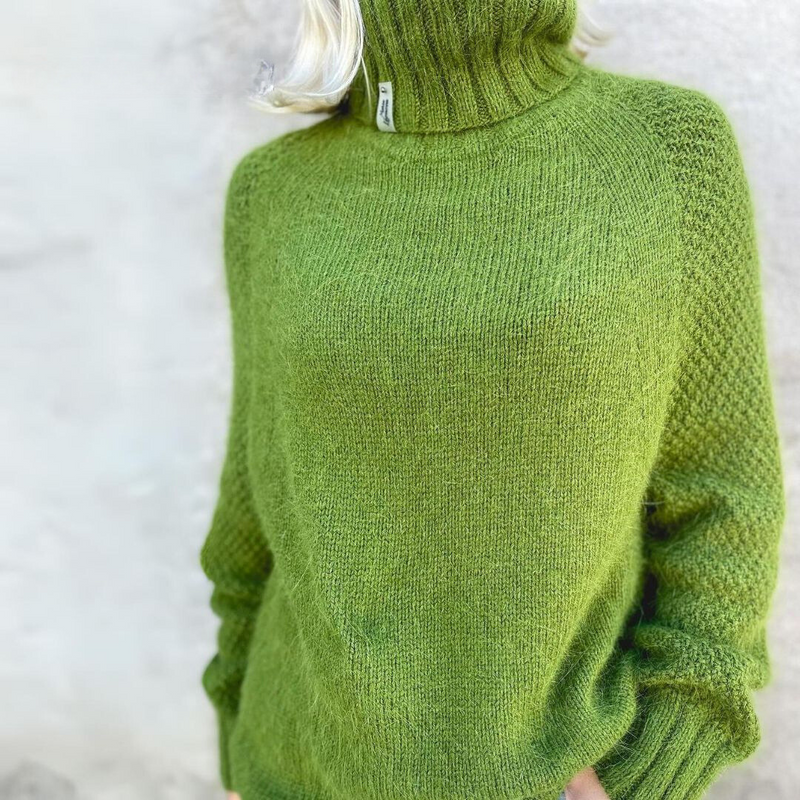 Effortlessly Elegant Sweater with a Timeless Design