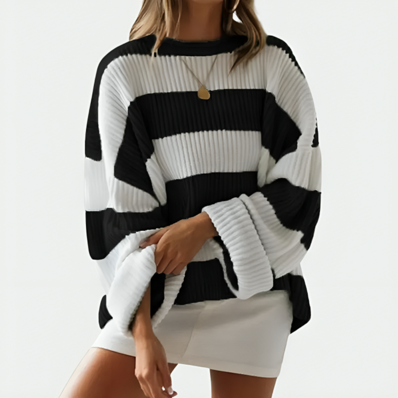 Effortlessly Elegant Sweater with a Timeless Design
