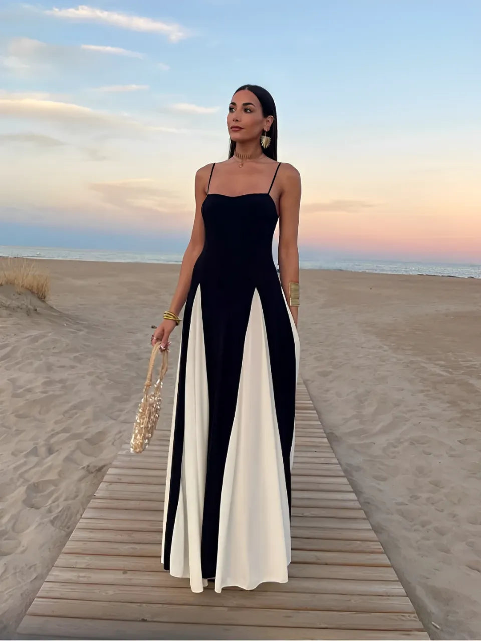 Gracefully Styled Dress for Any Occasion