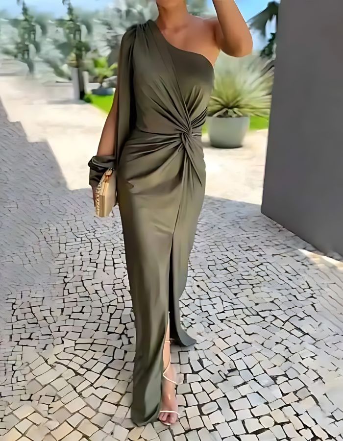 Elegantly Styled Dress for Everyday Wear