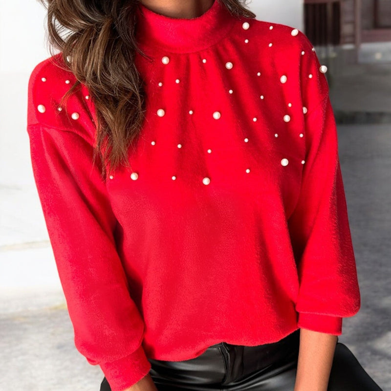 Well Tailored Sweater with a Graceful Silhouette