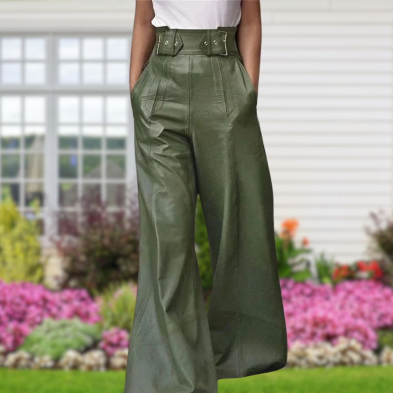 Beautifully Finished Trousers in a Timeless Design