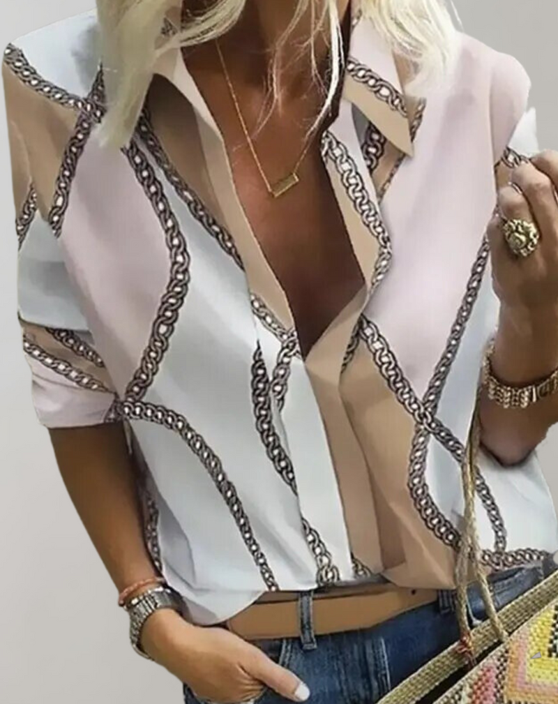 Well Tailored Blouse with a Graceful Silhouette