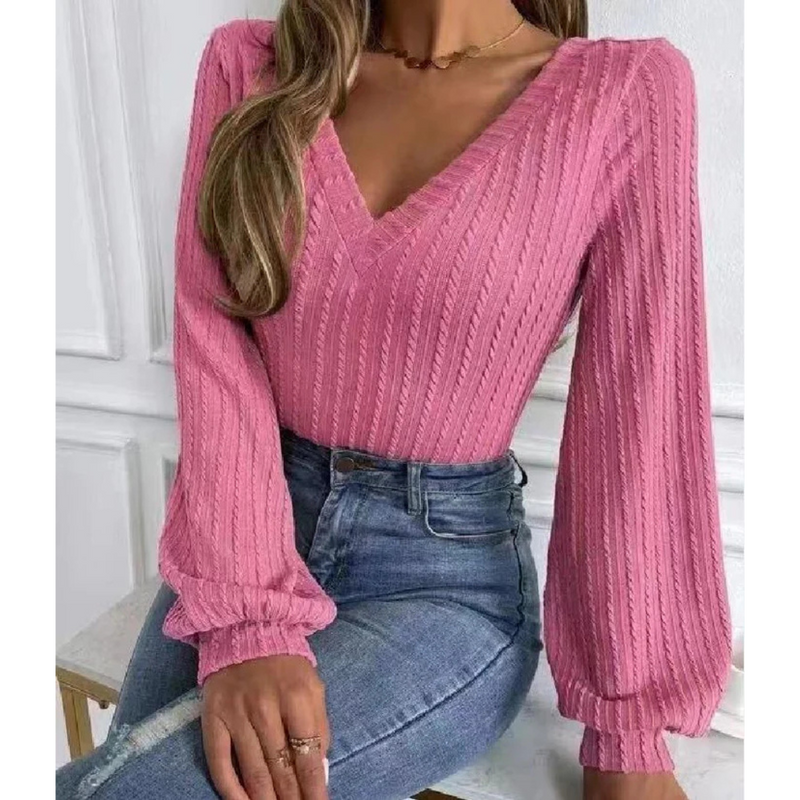 Beautifully Crafted Sweater in a Classic Style