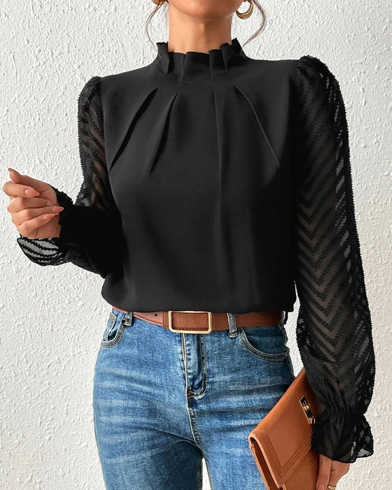 Effortlessly Elegant Shirt with a Timeless Design