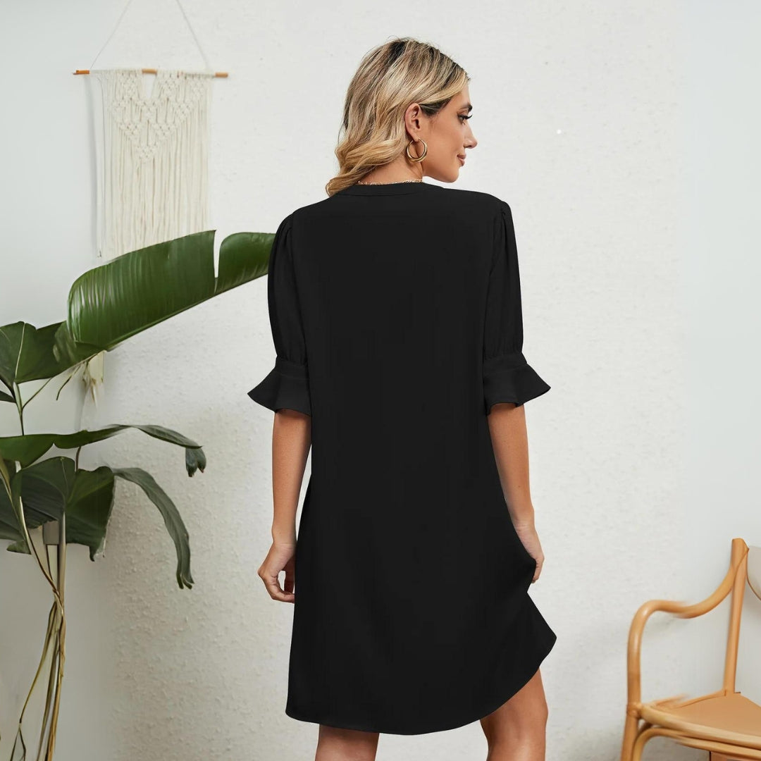 Gracefully Styled Dress for Any Occasion