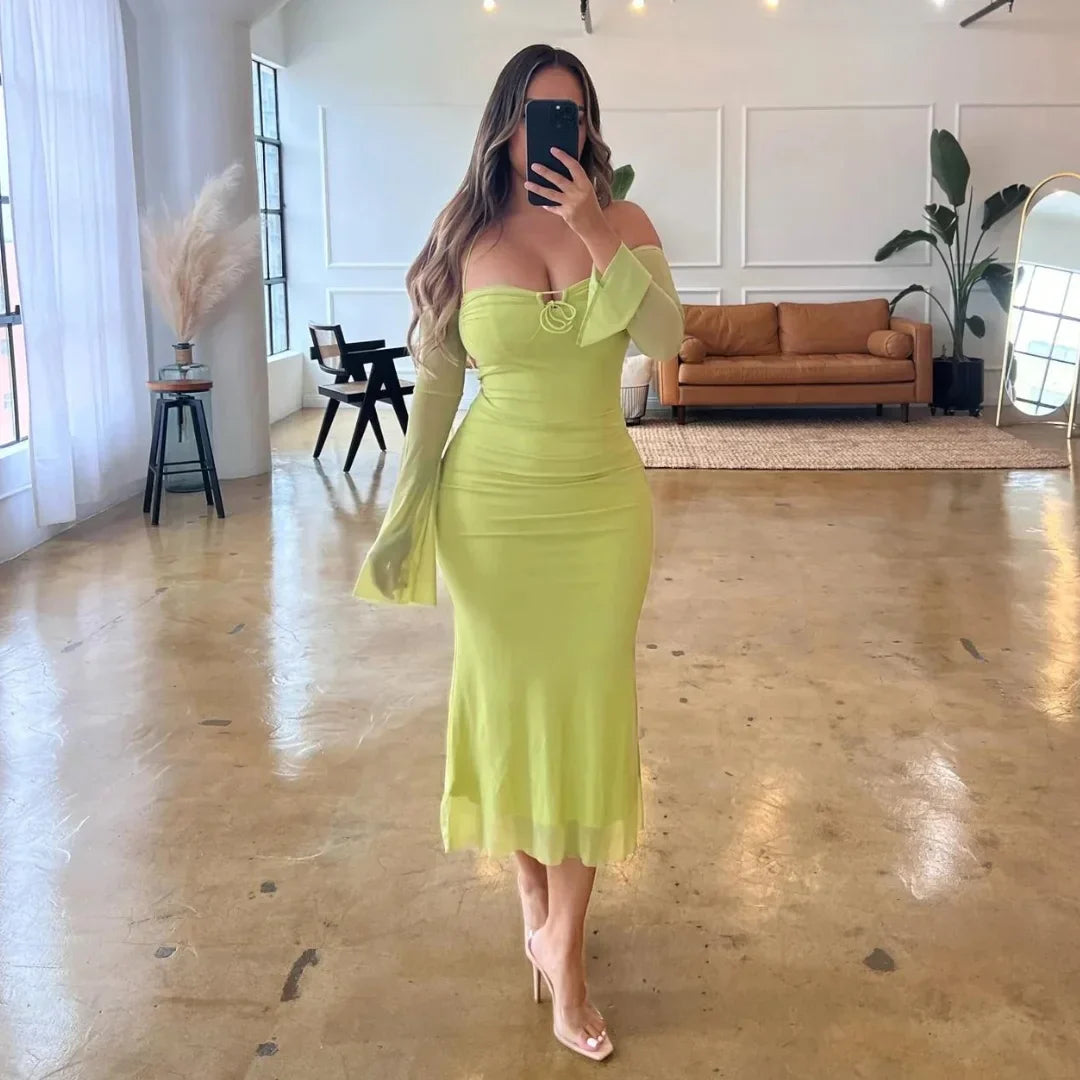 Gracefully Styled Dress for Any Occasion