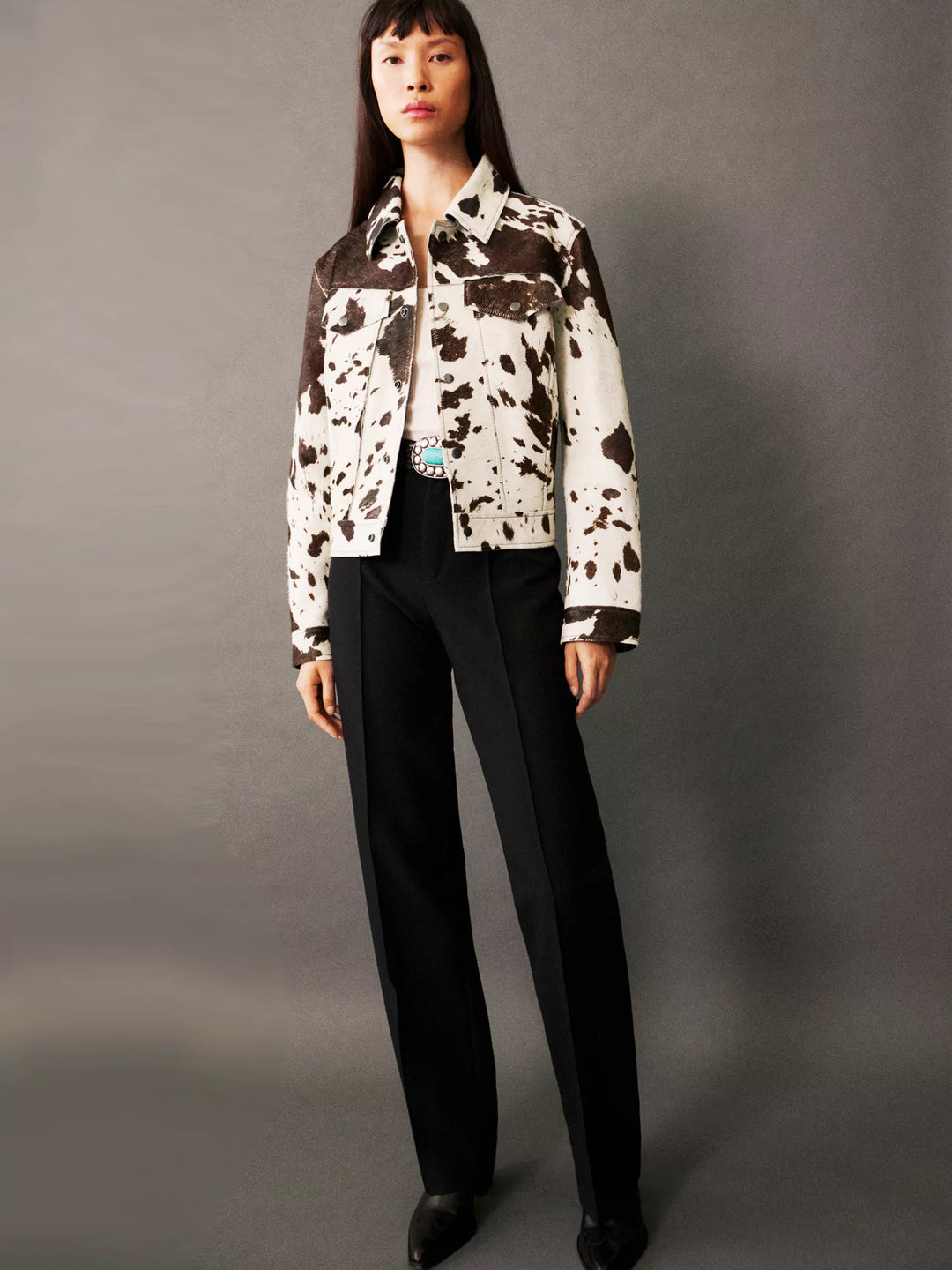 Gracefully Styled Jacket for Any Occasion