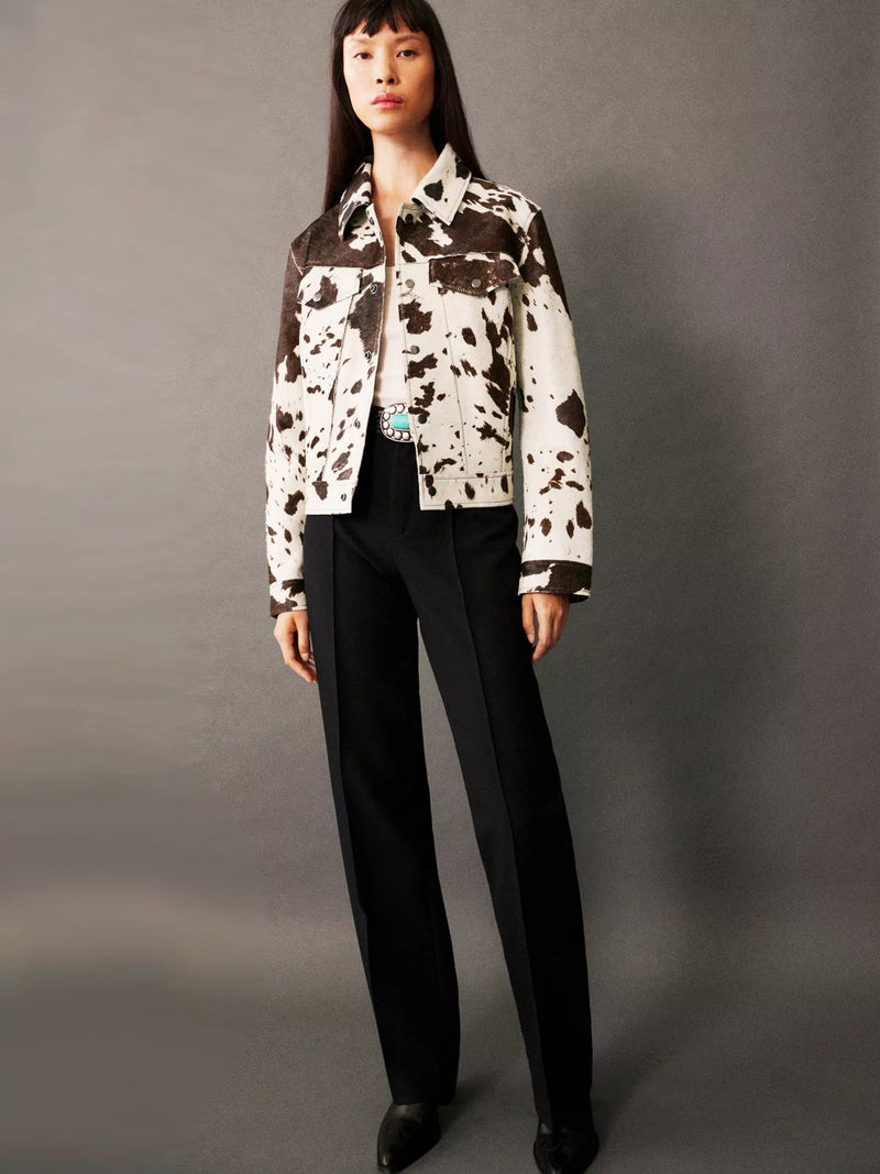 Gracefully Styled Jacket for Any Occasion