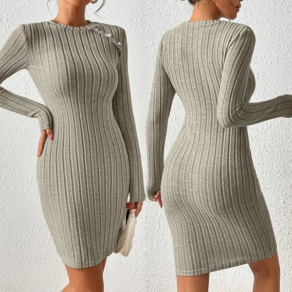 Well Tailored Dress with a Graceful Silhouette