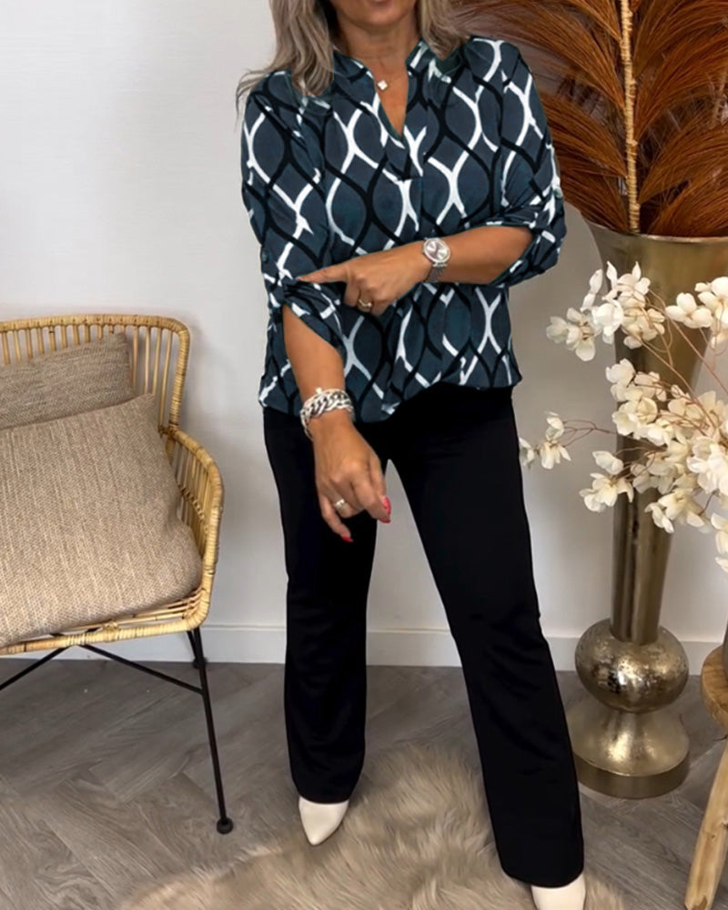 Classic Vintage Blouse with a Flattering Fit