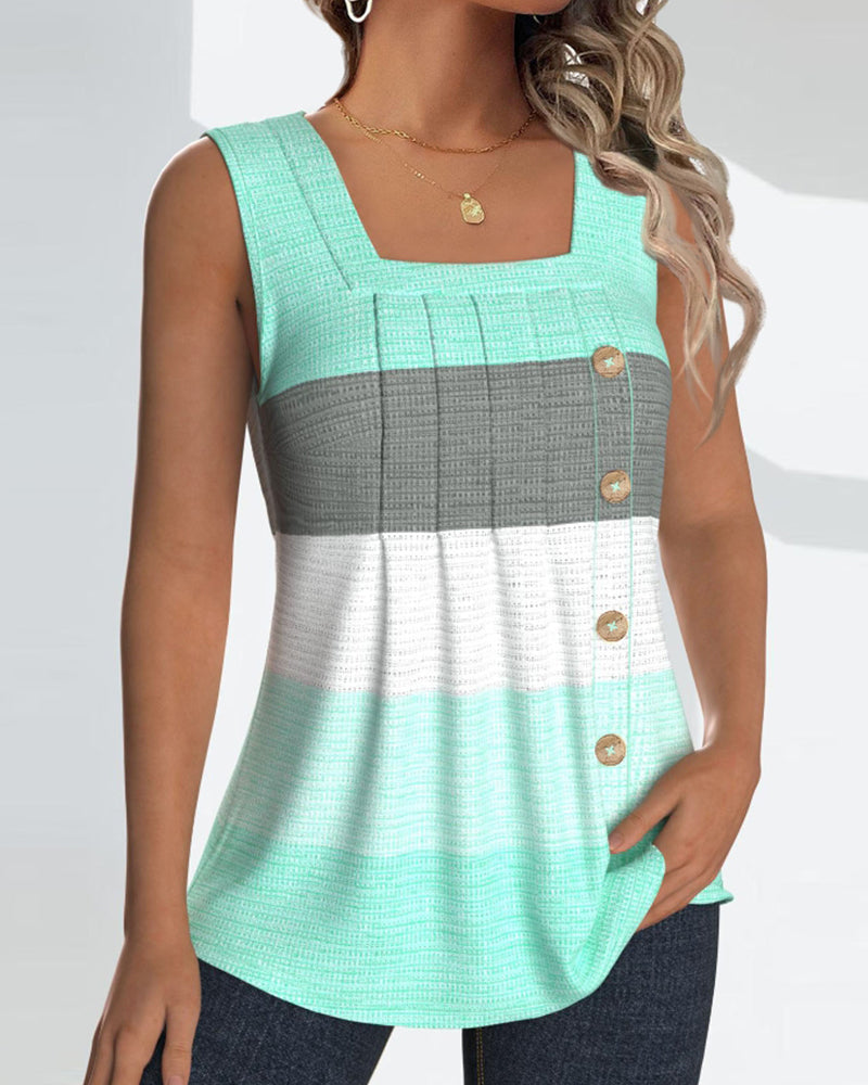 Well Tailored Top with a Graceful Silhouette