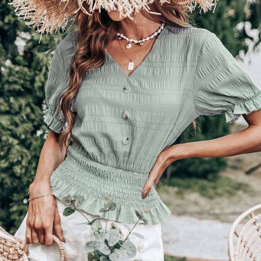 Classic Vintage Blouse with a Flattering Fit