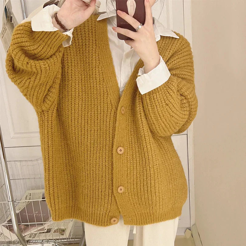 Classic Vintage & Enduringly Stylish Cardigan