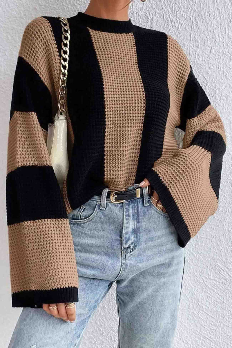 Well Tailored Sweater with a Graceful Silhouette