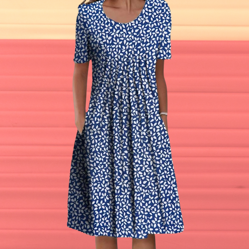 Well Tailored Dress with a Graceful Silhouette