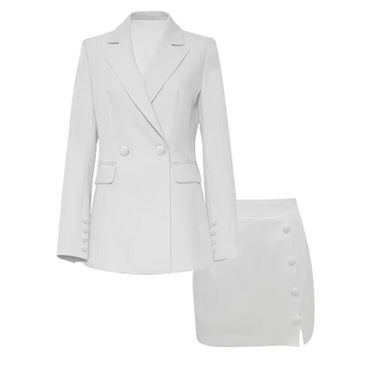 Well Tailored Coat with a Graceful Silhouette