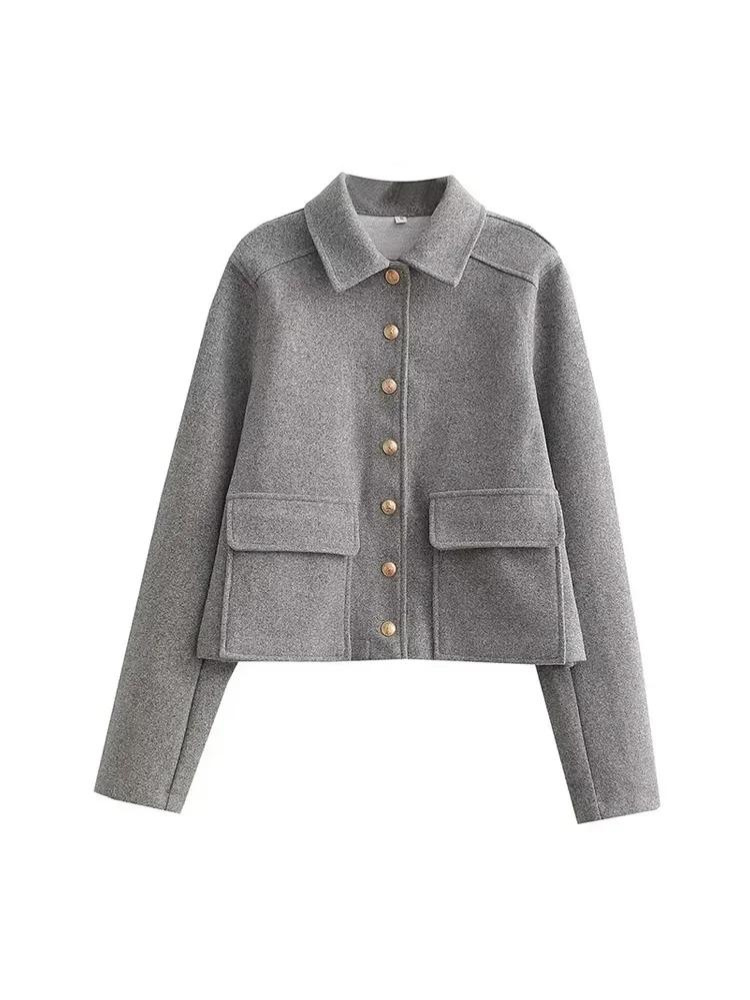 Sophisticated Coat with a Clean Classic Look
