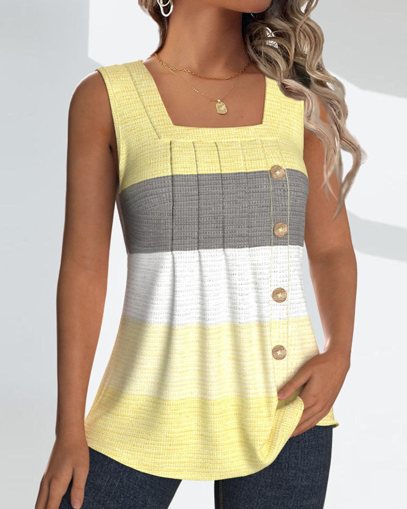 Well Tailored Top with a Graceful Silhouette