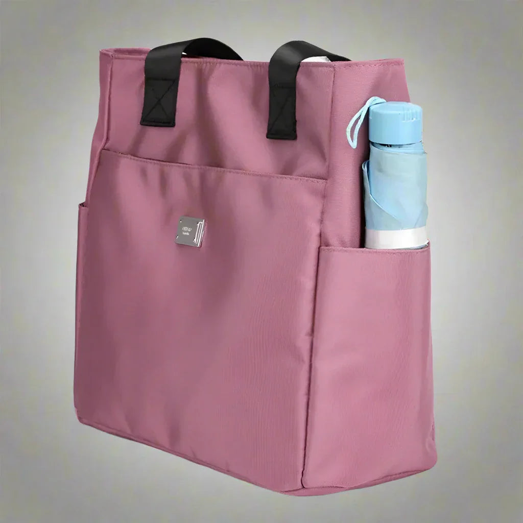 Sophisticated Bag with a Clean Classic Look