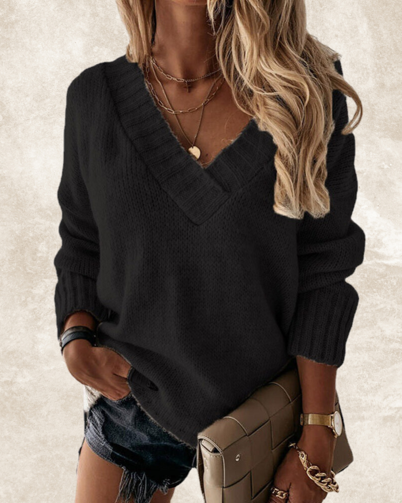 Well Tailored Sweater with a Graceful Silhouette