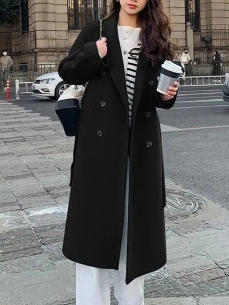 Well Tailored Garment with a Graceful Silhouette