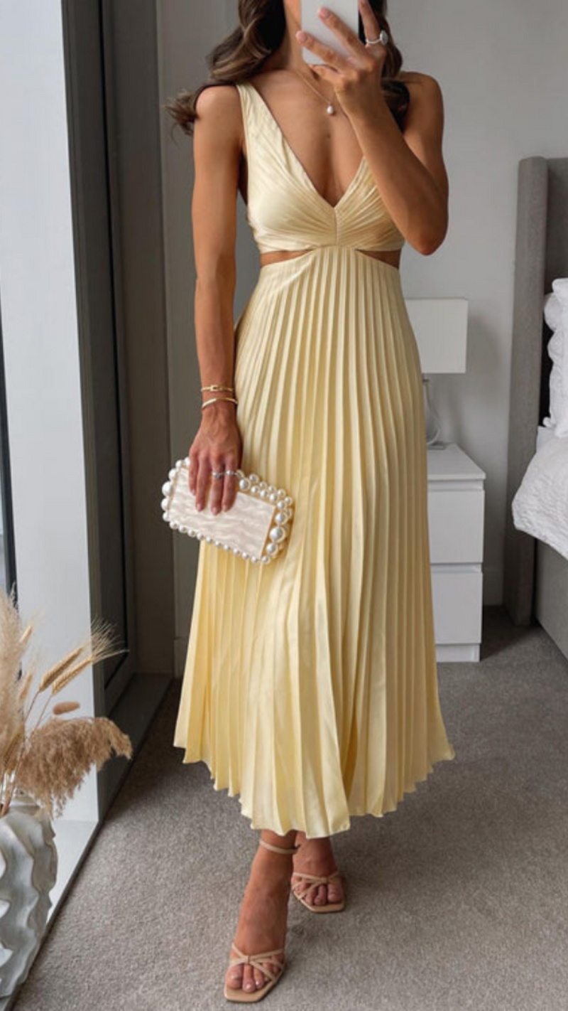 A Vintage Style Dress with Delicate Timeless Details