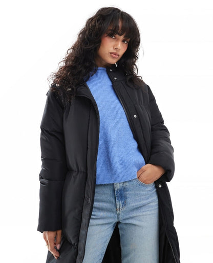 A Vintage Style Coat with Delicate Timeless Details