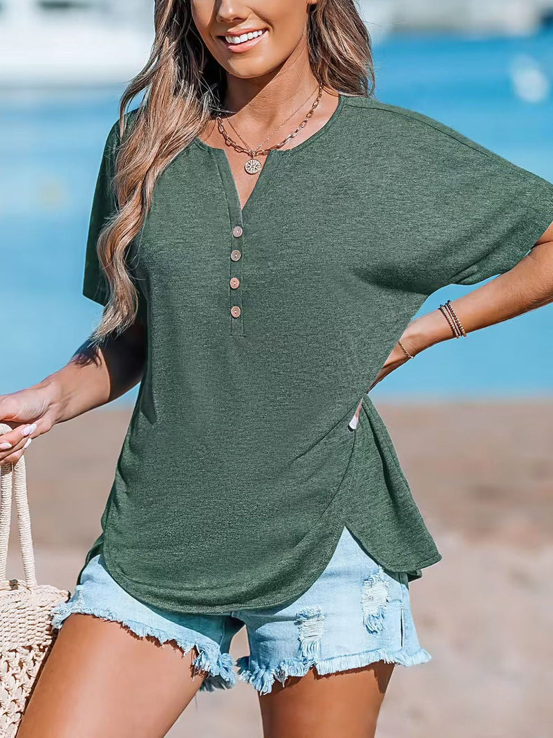Effortlessly Elegant T-Shirt with a Timeless Design