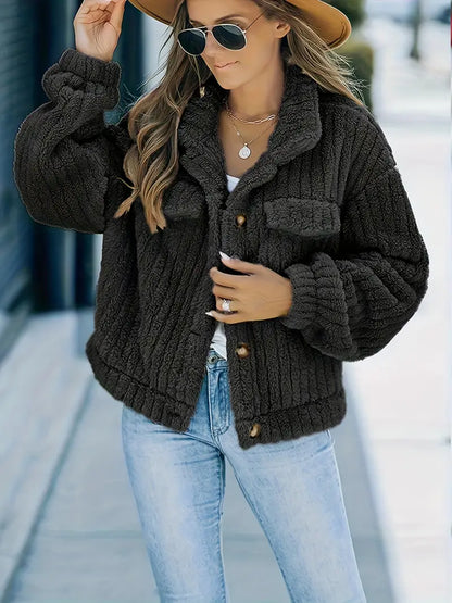 Elegantly Styled Jacket for Everyday Wear