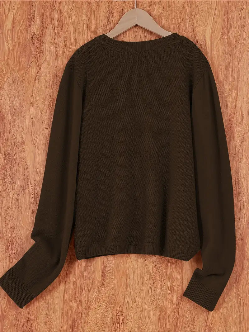 Effortlessly Elegant Cardigan with a Timeless Design