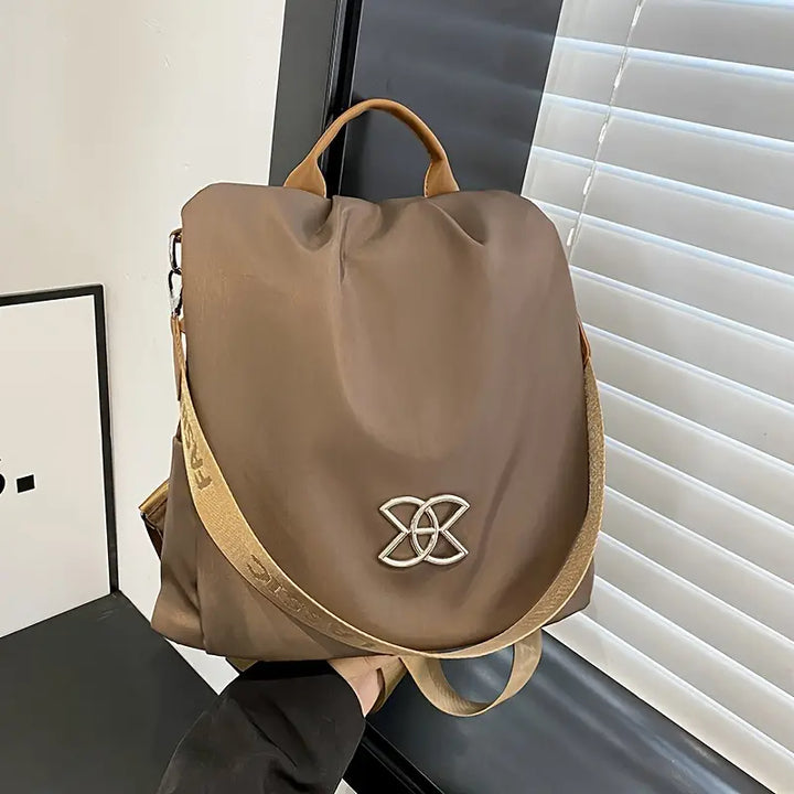 Effortlessly Elegant Bag with a Timeless Design