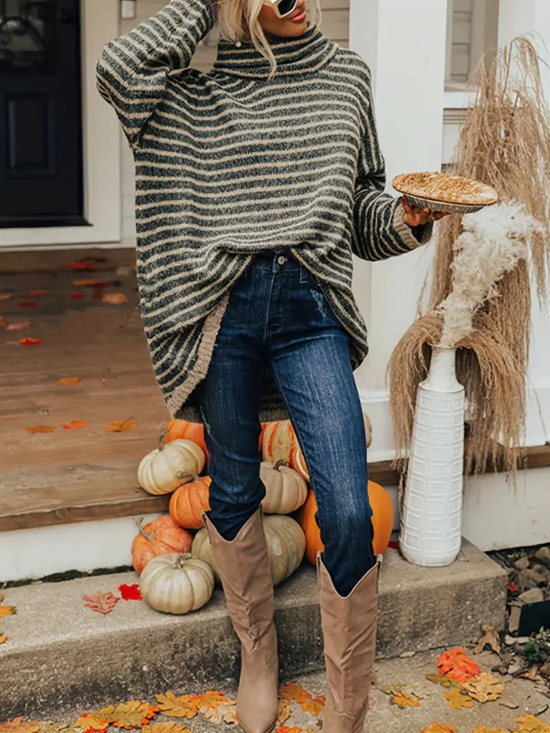 Effortlessly Elegant Sweater with a Timeless Design